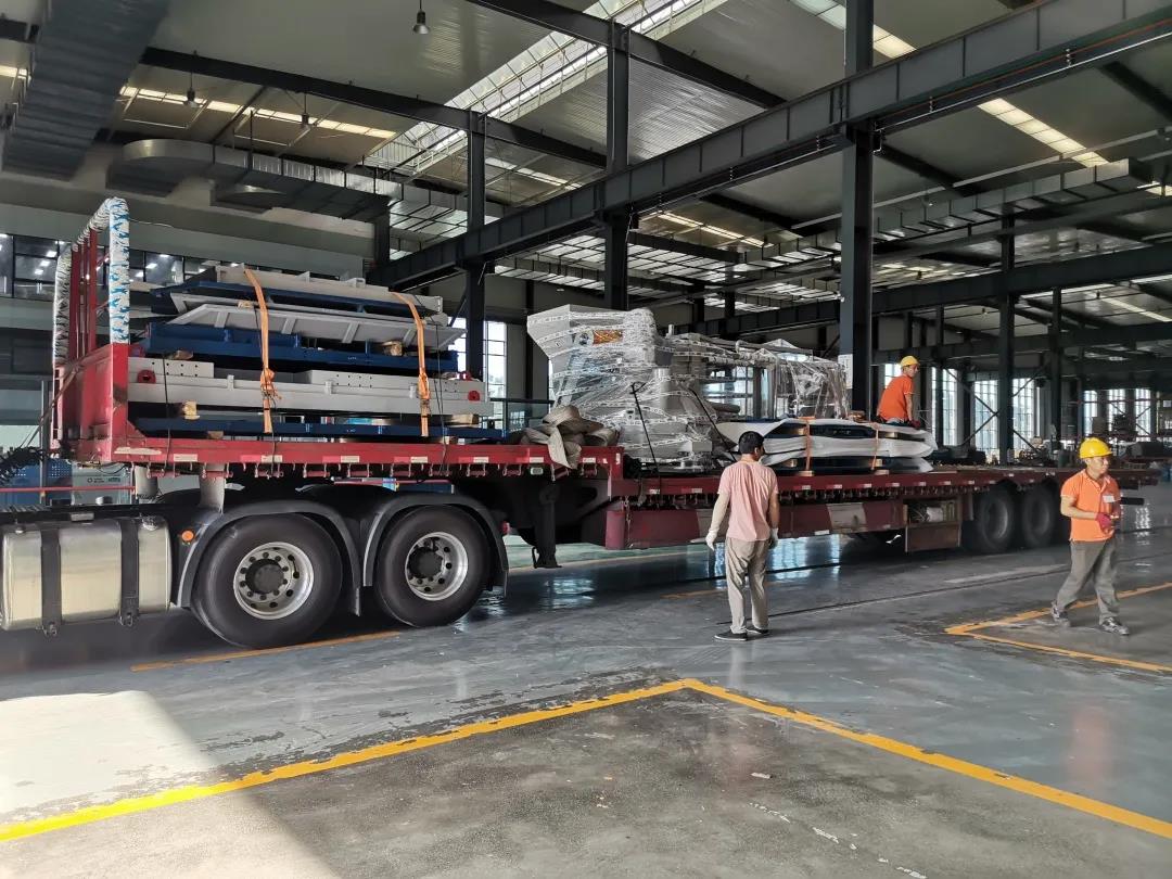 項(xiàng)目發(fā)貨|策尼特ZN900C型全自動砌塊成型機(jī)生產(chǎn)線發(fā)貨吉林，助力市政建設(shè)！