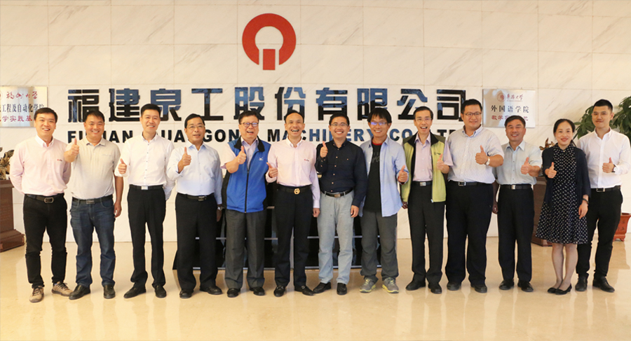 性能出眾！專家考察團(tuán)高度評價我司透水磚