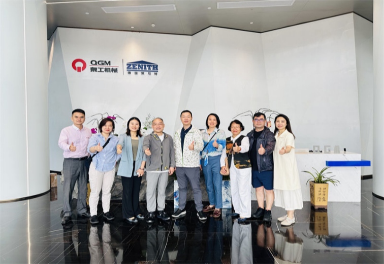 匠心閩商、古韻泉州|阿拉城大人在泉工機械見識“搬磚”